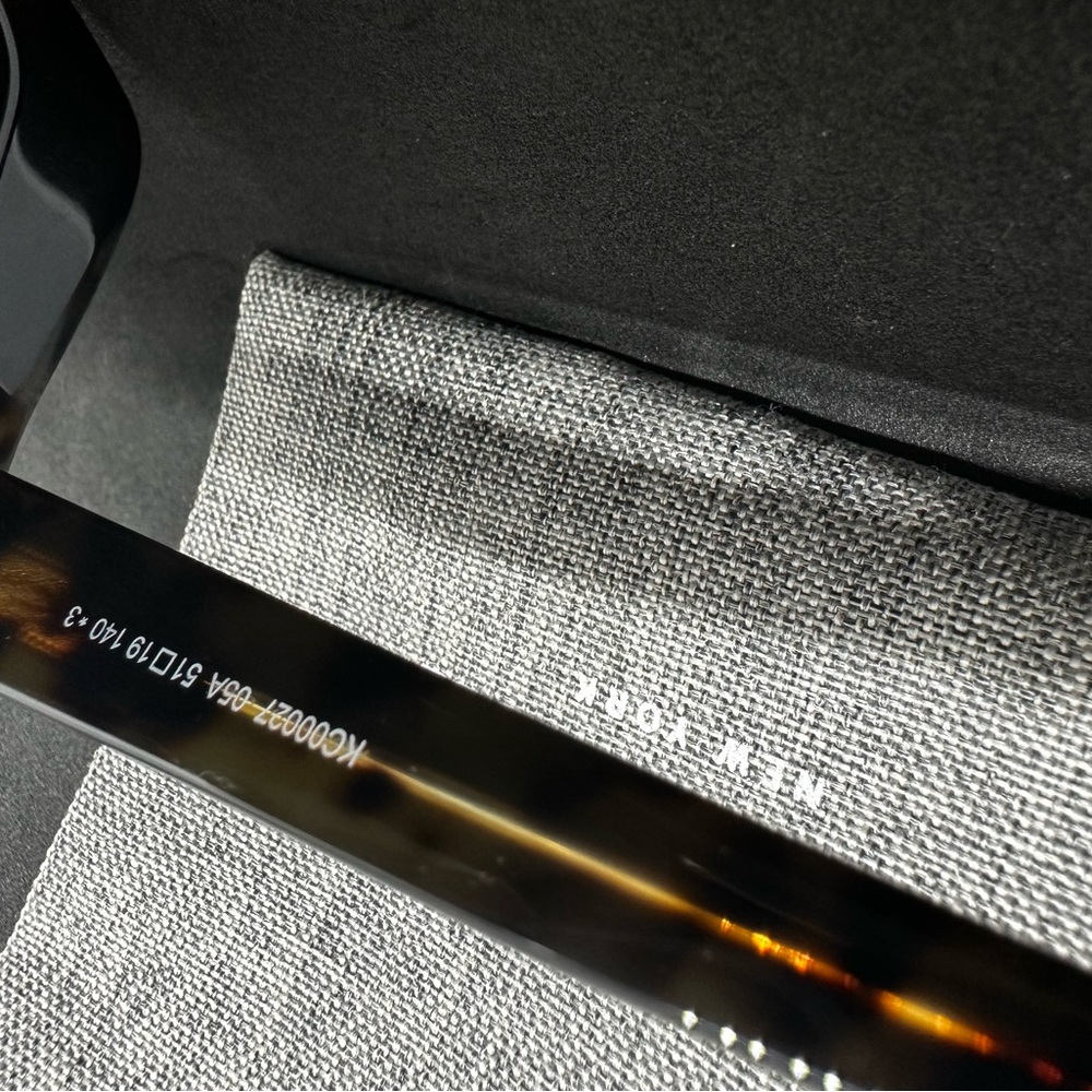 Kenneth Cole Tortoise Shell Sunglasses - Picture 4 of 4